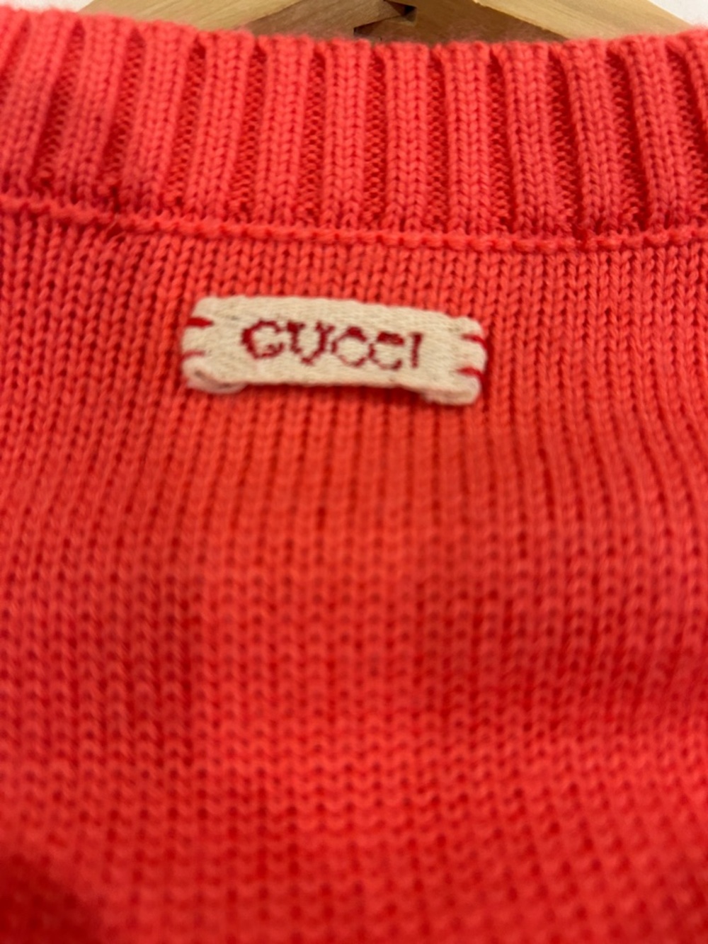 Gucci Coral Graphic Crew Sweater with Pop-Art Panel - Picture 3 of 5